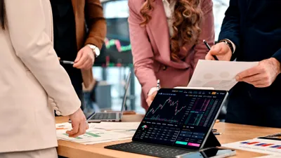 Explozie pe bursa românească! Cel mai mare fond ETF din țară atinge recorduri de peste 500 milioane lei și 28.000 de investitori