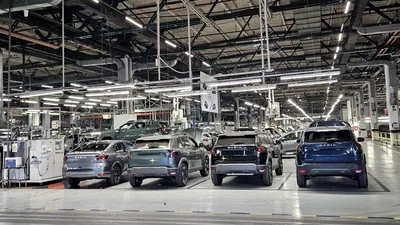 Dacia pregătește noi restructurări. Câți bani vor primi concediații?