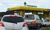 Criza benzinei paralizează Rusia. Șoferii au ajuns să stea la cozi și să cumpere cu porția
