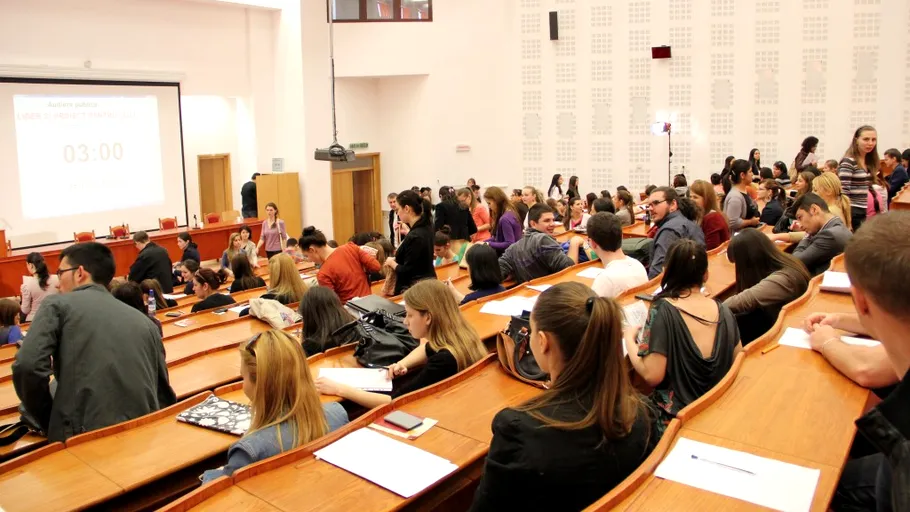 Admiterea la facultate vine cu costuri semnificative: care sunt taxele de studii și tarifele de cazare la cămine în marile centre universitare din România
