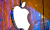 Apple a găsit o modalitate prin care fentează tarifele lui Trump impuse Chinei. 97% din iPhone-urile exportate ajung în SUA prin această stratagemă
