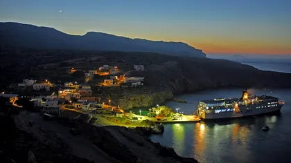 Vrei 18.000 de euro? Mută-te pe o insulă grecească