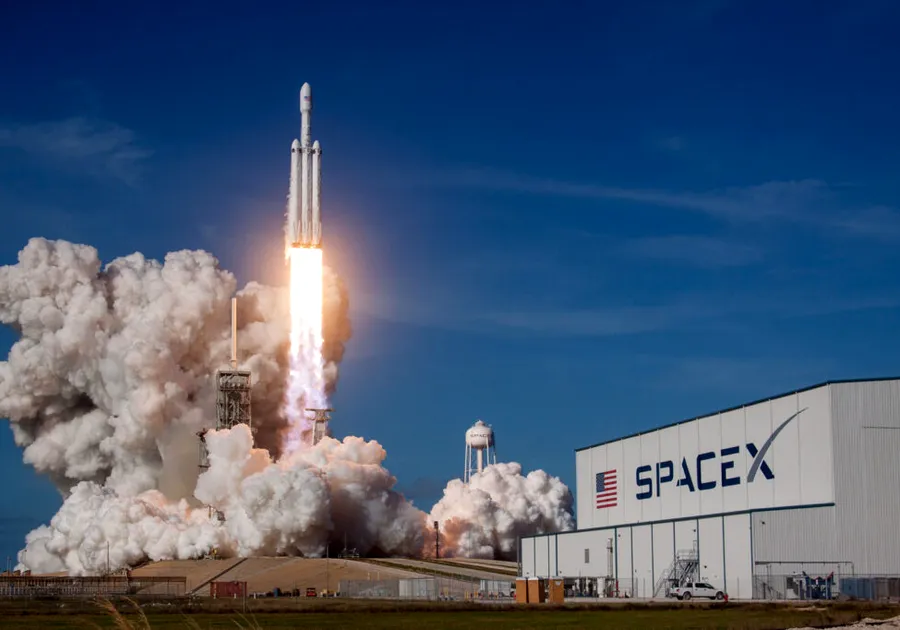 Evaluare „în afara tiparelor” pentru SpaceX: cum a ajuns compania lui Elon Musk la 1,75 trilioane de dolari