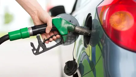 Benzina scade azi sub 7 lei/litru la Petrom: majoritatea stațiilor au prețuri reduse