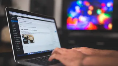 Efectele distructive ale rezumatelor AI în căutările Google: traficul publicațiilor online se prăbușește