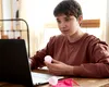 Ce ar vrea adolescenții ca să știe părinții despre viețile lor digitale