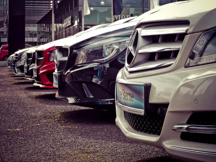 Tarifele impuse de Trump au costat Mercedes-Benz peste 400 de milioane de dolari