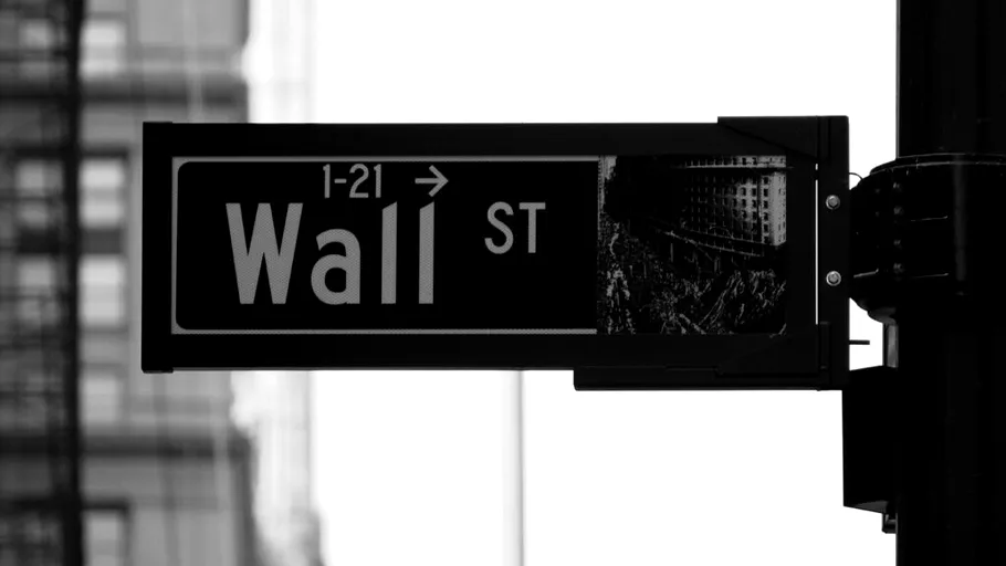 Cluburi private pentru traderi: cum încearcă Gen Z și milenialii să aibă succes financiar