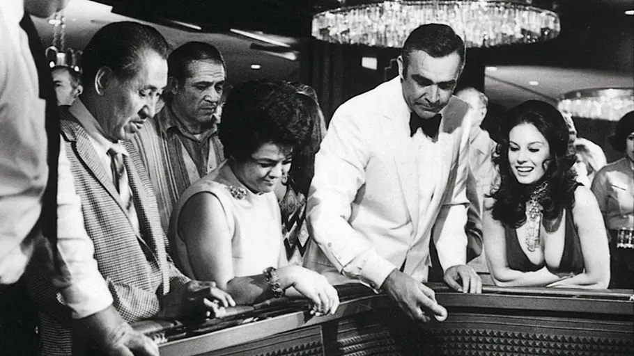 James Bond, „grațiat” de Donald Trump: “007 nu are de ce să se teamă. Sean Connery mi-a fost prieten”