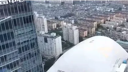 China a inaugurat cel mai mare dom gonflabil din lume, pentru a combate poluarea și zgomotul din șantiere