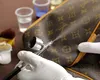 Cum subminează TikTok industria modei. Videoclipurile cu genți „Made in China” pun în dificultate marile branduri de lux