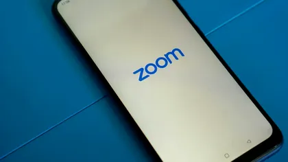 Zoom lansează un nou asistent AI cu funcții avansate