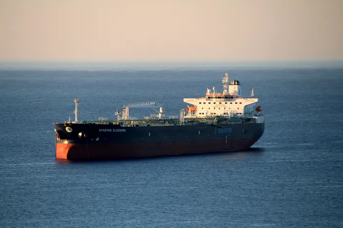 Prețul petrolului a scăzut brusc după acordul de încetare a focului dintre Israel și Iran