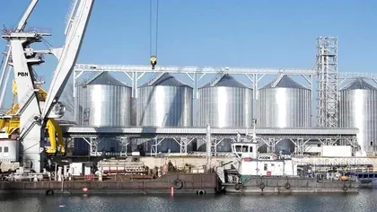 Fermierii stau cu marfa în danele portuare și așteaptă să crească prețurile