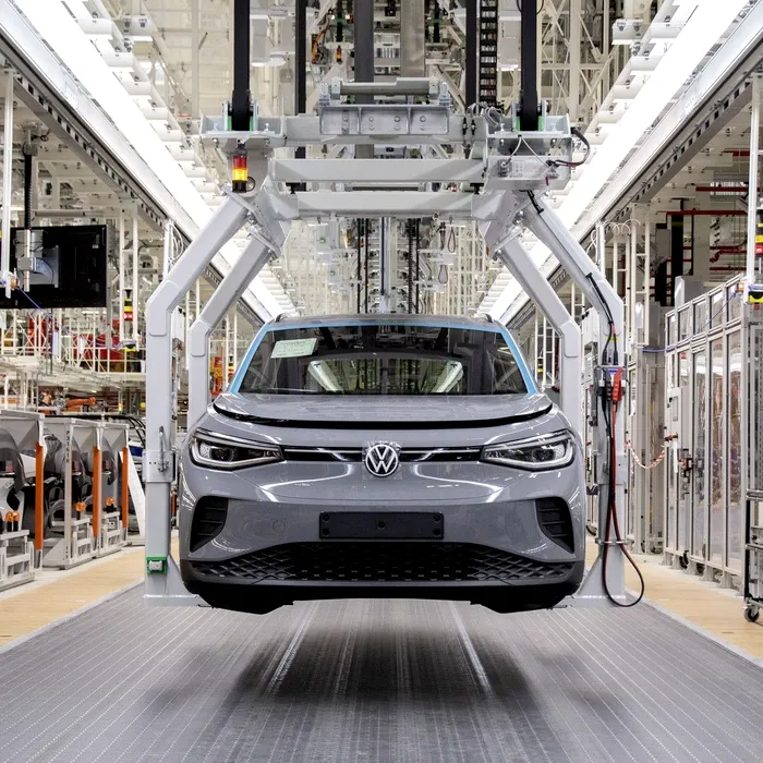 Cum rămâne competitiv cel mai mare producător auto european