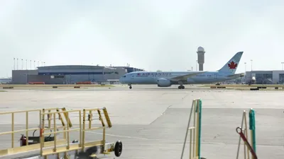 Un aeroport abandonat, transformat în oraș cu 18 miliarde $