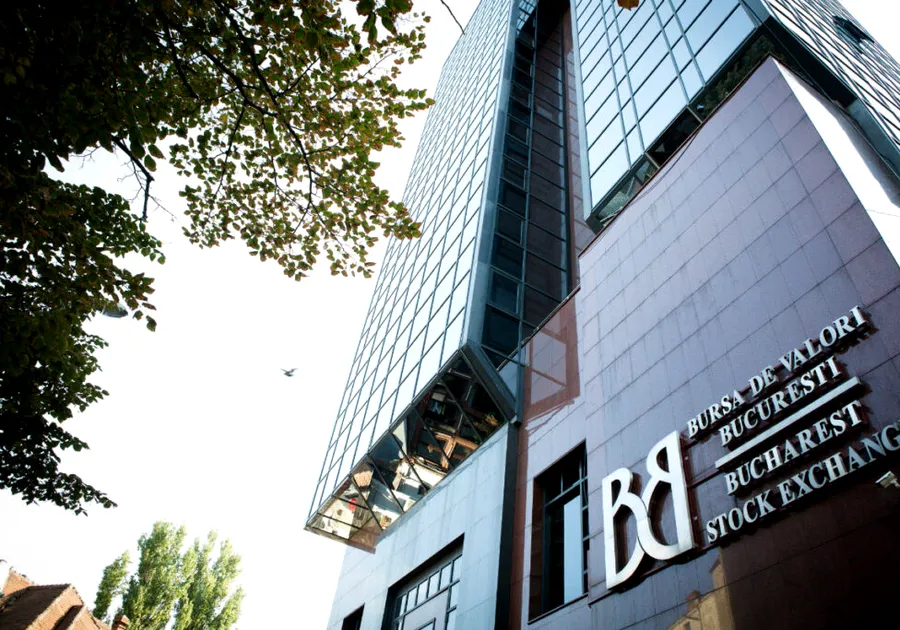 Bursa de Valori București prelungește scăderile. Investitorii tranzacționează mai intens pe fondul incertitudinilor