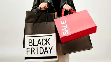 De ce nu ne putem opri din cumpărături de Black Friday: trucurile psihologice care ne fac să cheltuim fără măsură