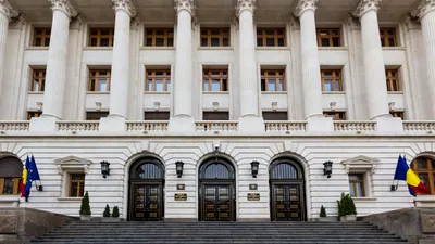 BNR menține nivelul actual al dobânzii-cheie. Ce urmează pentru economie, salarii și rate