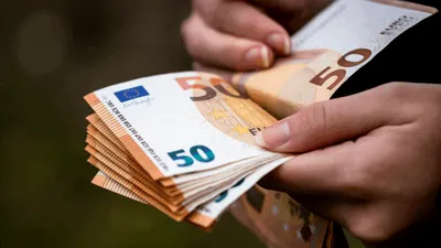Plățile în numerar vor fi limitate în UE. Noua regulă care schimbă totul din 2027