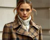 Luxul britanic, în sistem de avarie. Burberry dă afară 1.700 de angajați, pe fondul pierderilor financiare semnificative