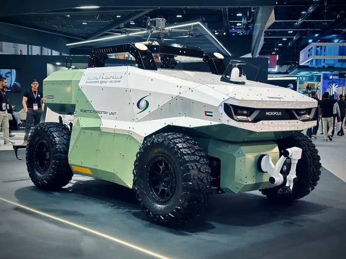 Viitorul începe azi: Dubai, primul oraș patrulat de roboți autonomi