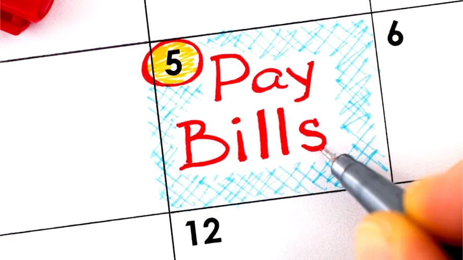 Cât ajunge să plătească un român pentru factura la curent în Italia, Spania sau Marea Britanie