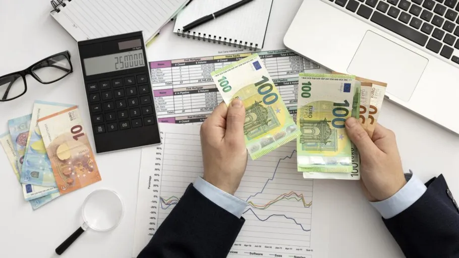 România riscă o ascensiune bruscă în topul taxării din UE, odată cu noile măsuri fiscale propuse