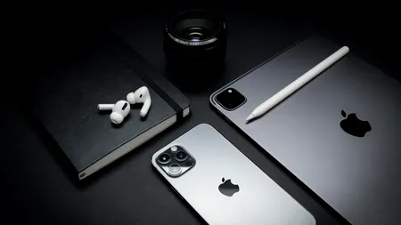 Apple dă lovitura cu noile modele iPhone. În piață se aude că va fi lansat un telefon pliabil