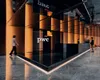 PwC va reduce cu o treime recrutările de absolvenți până în 2028, îngreunând accesul la joburi entry-level