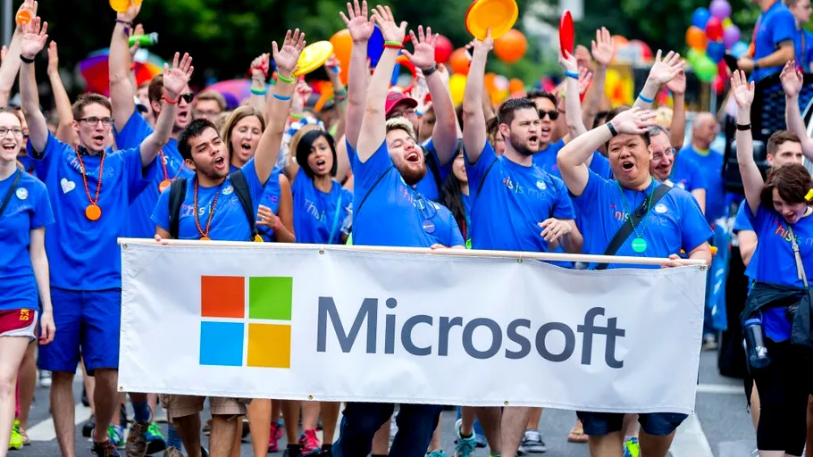Angajații Microsoft trebuie să revină la birou