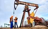 Prețul petrolului continuă să scadă pe fondul planurilor OPEC+ de creștere accelerată a producției