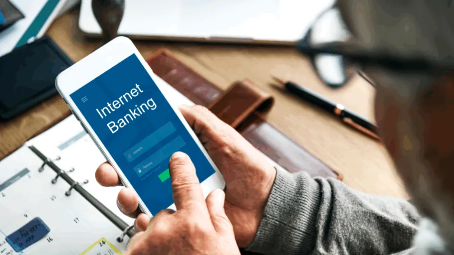 O bancă digitală 100%, fondată de un rus, a devenit cea mai mare din Europa, cu o evaluare de 75 de miliarde de dolari