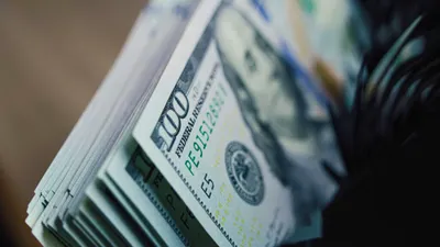 Cursa nebună după bani înainte de furtună! Companiile americane se grăbesc să vândă obligațiuni cu grad mare de risc, cunoscute sub denumirea de „junk bonds”