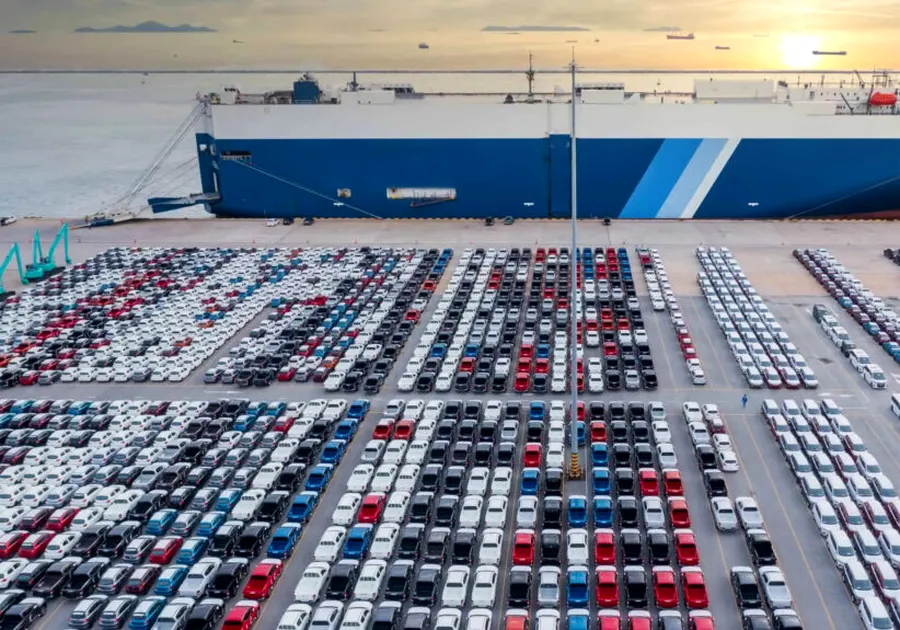 Cum profită producătorii auto chinezi de cea mai gravă criză petrolieră