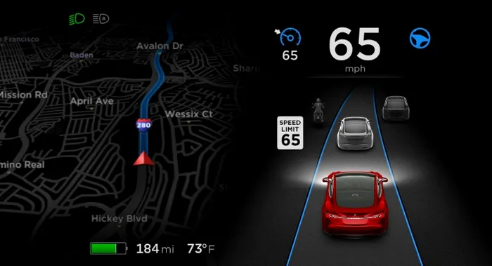 Tesla devansează concurența locală în testele de condus asistat