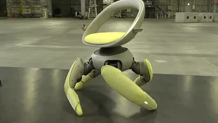 Toyota a dezvăluit scaunul care merge. Invenția promite libertate totală pentru persoanele cu mobilitate redusă