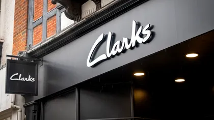 Clarks, un gigant de pe high street a concediat peste 1.200 de angajați după o pierdere șocantă de 100 de milioane de lire