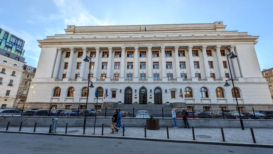 Ce s-a întâmplat în anul 2024 cu dobânda de politică monetară şi dobânzile din piaţă