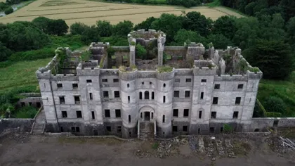 Castelul care și-a pierdut strălucirea: o aventură cu premieri, aristocrați și vedete de Hollywood