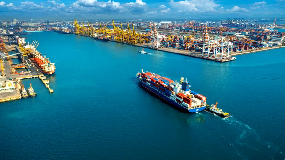 Cel mai mare port din Europa se pregătește pentru un conflict militar cu Rusia