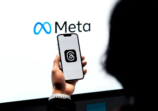 Meta intră într-o nouă eră: angajații devin sursă directă pentru antrenarea inteligenței artificiale