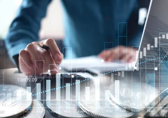 Peste jumătate dintre români folosesc serviciile bancare online. 54% cunosc RoPay