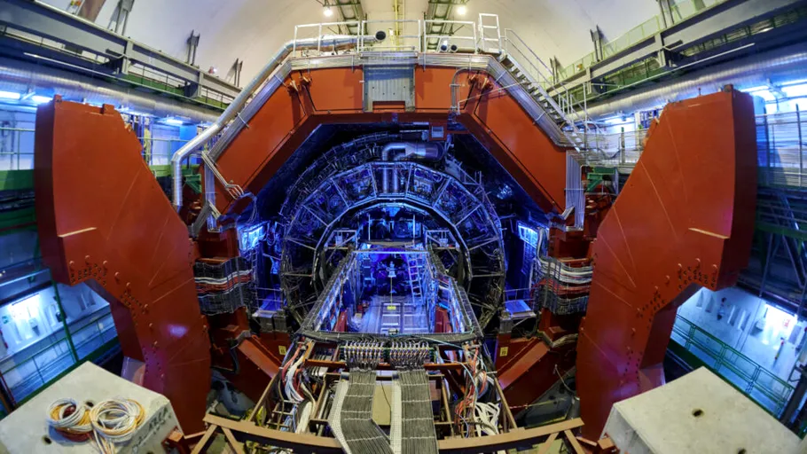 Fizicienii de la CERN au atins visul alchimiștilor medievali: transformarea plumbului în aur. „Speranțele lor de îmbogățire au fost spulberate”