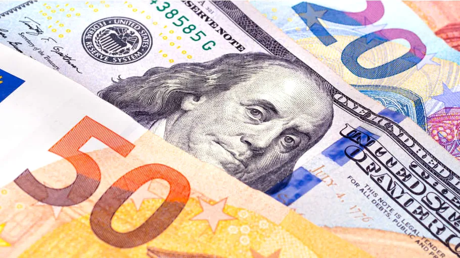 Euro atinge cel mai ridicat nivel din ultima lună, după ce Trump renunță la planul de impunere a tarifelor pentru UE
