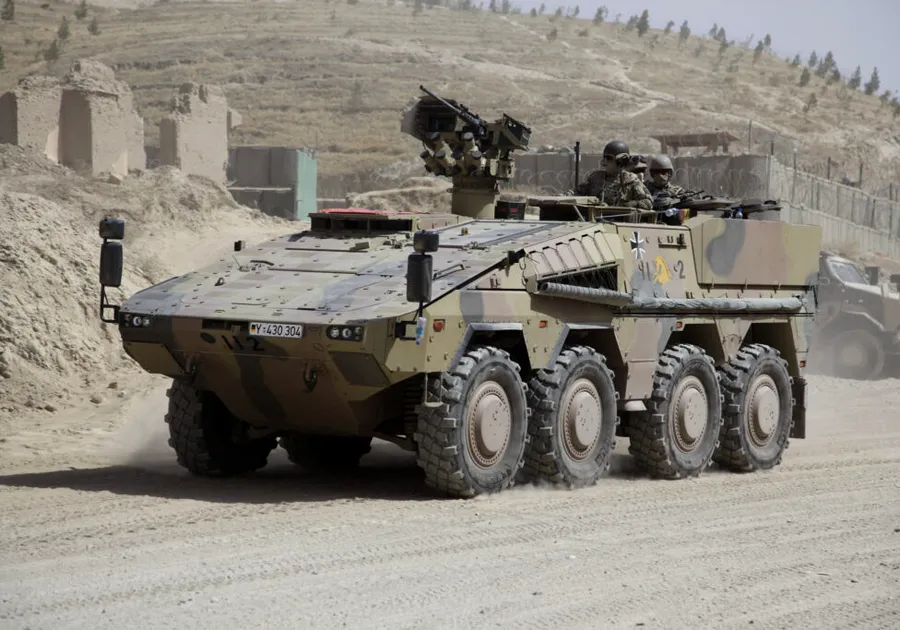 Un actor important din industria auto  analizează intrarea în industria de apărare. Fabricile auto din Germania ar putea produce echipamente militare