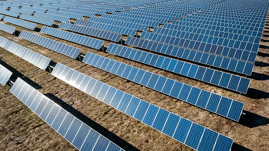 OMV Petrom va dezvolta mai multe parcuri fotovoltaice, în Teleorman