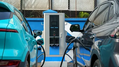 PwC: Vânzările de vehicule electrice în România s-au prăbușit, pe fondul întârzierilor programului Rabla