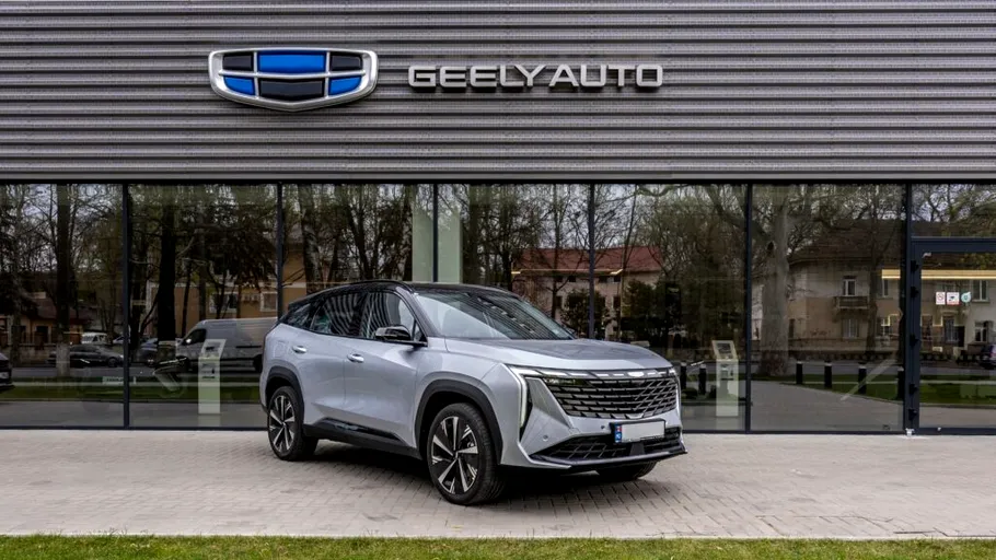Supracapacitate alarmantă în industria auto: Geely pune frână extinderii fabricilor la nivel global