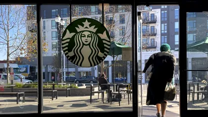 Ultimatum pentru angajații corporatiști de la Starbucks: revin 4 zile pe săptămână la birou sau părăsesc compania